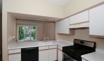 1379 Grandview Ct, Algonquin, IL 60102