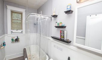 55 Sloane Ave, Amsterdam, NY 12010