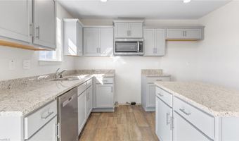 1006 Slingshot Ct, Archdale, NC 27263