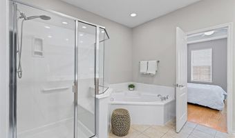 15759 Seabolt 44, Addison, TX 75001