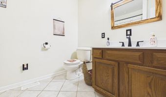 35 W Estate St, Anderson, IN 46013