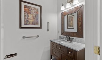 8 TAMAR Ct, Bear, DE 19701