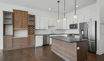 828 Bobcat Ave 404, Columbus, OH 43212