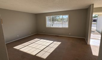 217 7th St, Fernley, NV 89408