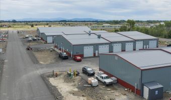 10915 W Fast Lane Rd, Airway Heights, WA 99001