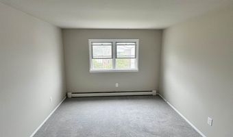 20 OAK St 2, Bayonne, NJ 07002