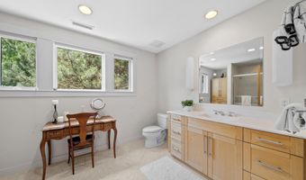 476 Baxter Neck Rd, Barnstable, MA 02630