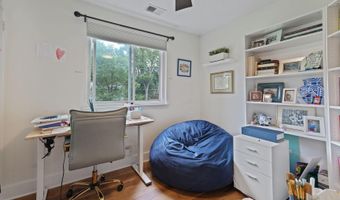 3610 TERRACE Dr, Annandale, VA 22003