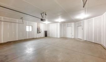 2409 E Tinley St, Brandon, SD 57005