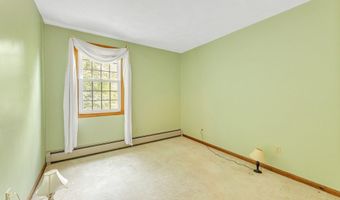 5 Strawberry Ln, Billerica, MA 01821