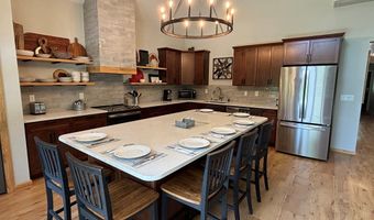 32 Shay Rd, Cascade, ID 83611