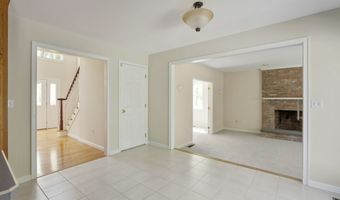 555 Waterville Rd, Avon, CT 06001