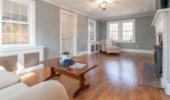 28 Rock Cut Rd, Bridgewater, CT 06752