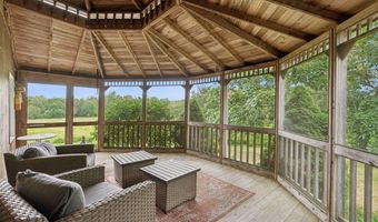 107 Kennebunk Rd, Alfred, ME 04002