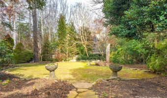 26 Sheridan Rd, Asheville, NC 28803
