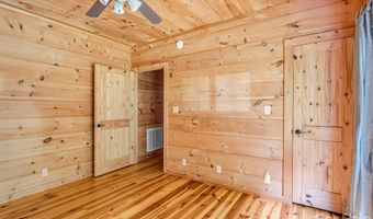 160 Sweetwater Ridge Rd, Balsam Grove, NC 28708