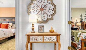 176 Jule St, Apalachicola, FL 32320