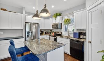 1734 S 11th St, Adel, IA 50003