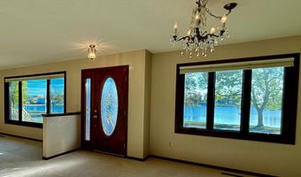 146 Washington Ave, Alden, MN 56009