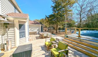 7 Staples Ct, Beesleys Point, NJ 08223