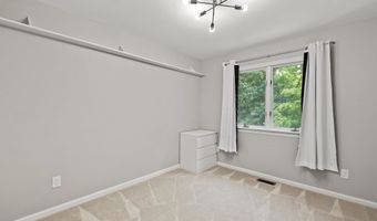 2418 Meadowridge Ct, Ann Arbor, MI 48105