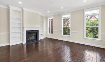 322 N GEORGE MASON Dr, Arlington, VA 22203