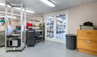 376 Dry Bridge Rd B2, North Kingstown, RI 02852