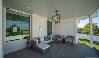 6353 E Tower Castle Loop, Ammon, ID 83406