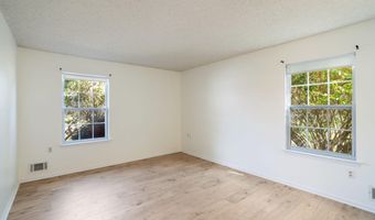 7 Tamarack Ct, Barnegat, NJ 08005