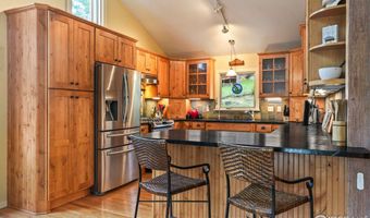 207 Kelly Rd E, Boulder, CO 80302