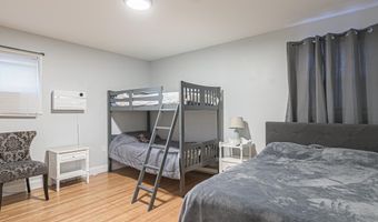 48 W BOLTON Ave, Absecon, NJ 08201