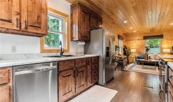 1118 Hawthorne St, Alexandria, MN 56308