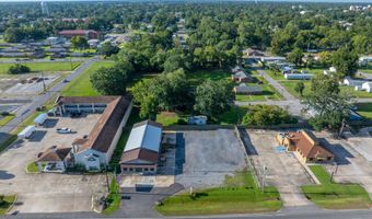 726 Veterans Memorial Dr, Abbeville, LA 70510