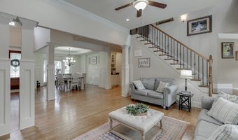 1373 Mountain Lake Dr, Auburn, GA 30011
