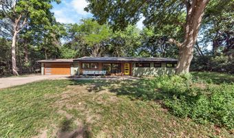 3446 Charing Cross Rd, Ann Arbor, MI 48108