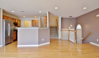 19 MARINA Dr, Bayonne, NJ 07002