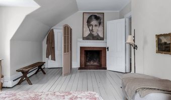 852 Hale St, Beverly, MA 01915