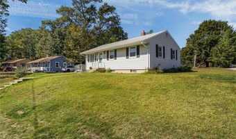 3 Creighton Pl, Coventry, RI 02816