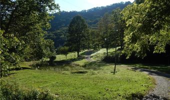 Gentry Farm Road, Aurora, NC 28743