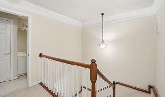 3553 HUNTLEY MANOR Ln, Alexandria, VA 22306