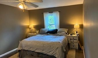 1424 Dicken Dr, Ann Arbor, MI 48103