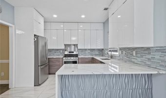 4505 Lakefield Bnd, Berkeley Lake, GA 30096
