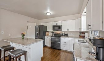 5214 HICKORY Pl, Cheyenne, WY 82009