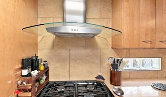 7108 Vivian Dr NE, Albuquerque, NM 87109