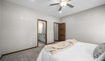 500 E Cairos Pl, Brandon, SD 57005