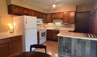 1064 Elmarna Ave, Ashland, OH 44805