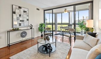 1001 N RANDOLPH St 913, Arlington, VA 22201