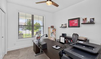 1304 NE 53rd Ct, Ankeny, IA 50021