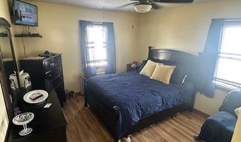 54 S Emerson Ave, Amity Harbor, NY 11701