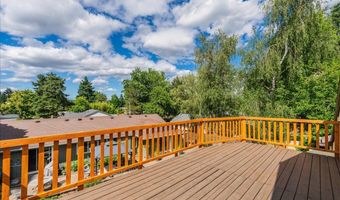 9810 SW ROBBINS Dr, Beaverton, OR 97008